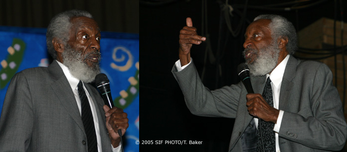 (Syracuse)--MARCH 19--Author, activist and former comedian Dick Gregory speaks during a program at the Southwest Community Center.