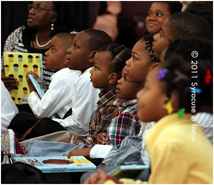 SCSD children listen to performance by Diggs and Evans