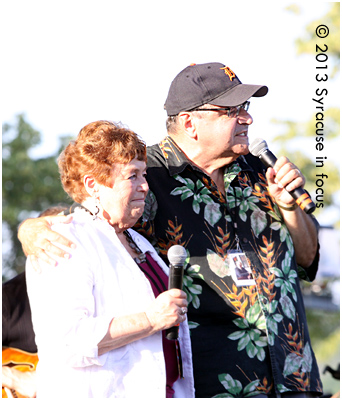 Neva Pilgrim on stage with Frank Malfitano before the Brubeck Brothers set.