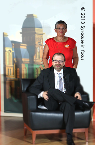 University College Dean Bea Gonzales and award-winning author George Saunders Friday morning at the Orange Central event (Newhouse 3).