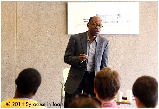 Author and Morehouse College journalism professor Ron Thomas spoke at the S.I. Newhouse School of Public Communications last Thursday.