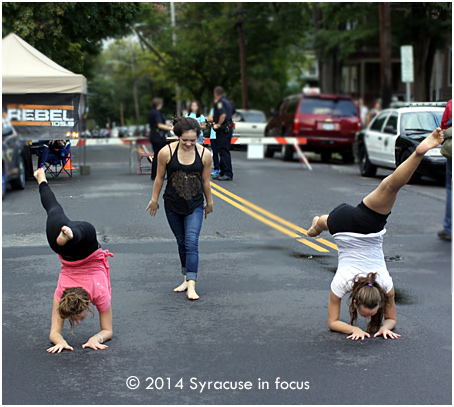 Street gymnasts