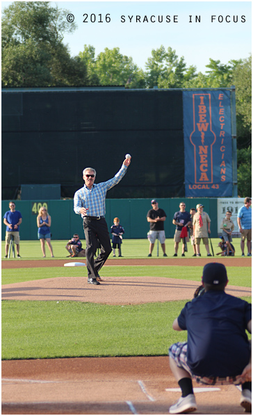 Former MLB star Bill Buckner threw out the first pitch at Saturday's Chiefs game.