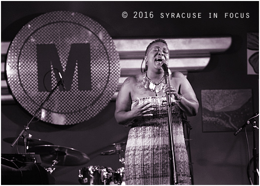 Gina Bryant was a guest vocalist with the Shawn Seals Experience (Munjed's Restaurant)