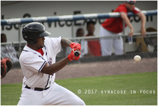 Chiefs pitcher Edwin Jackson pitched a marvelous 5 innings last night and got 9 strikeouts. He also laid down a pretty good sacrifice bunt (and another not so good). Overall his outing was impressive and he got his second win.